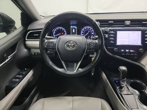 Used 2019 Toyota Camry SE image 16