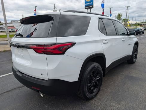 Used 2023 Chevrolet Traverse LT FWD image 5