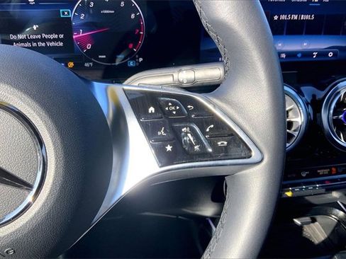 Used 2025 Mercedes-Benz GLA 250 4MATIC image 20