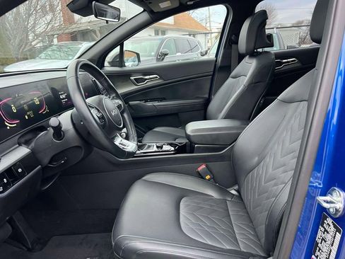 Used 2025 Kia Sportage X-Line w/ Premium Package image 14