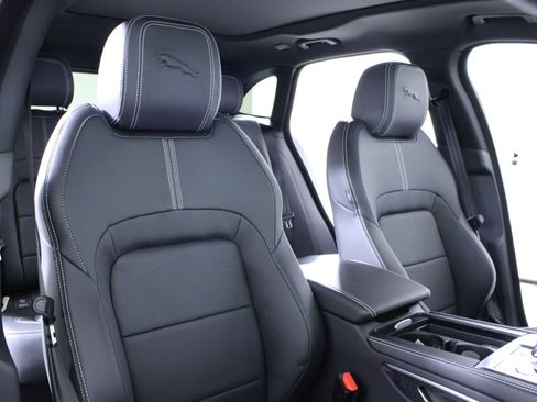 New 2026 Jaguar F-PACE R-Dynamic S image 14