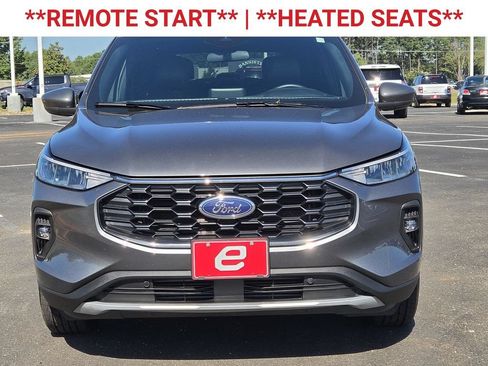 Used 2025 Ford Escape ST-Line Select AWD/4WD image 2