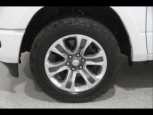 Used 2023 RAM 1500 Limited w/ Body Color Bumper Group AWD/4WD image 24