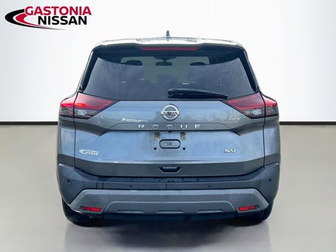 Used 2021 Nissan Rogue SV image 7