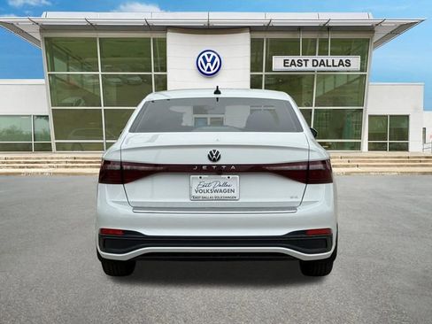 New 2026 Volkswagen Jetta SE FWD image 4