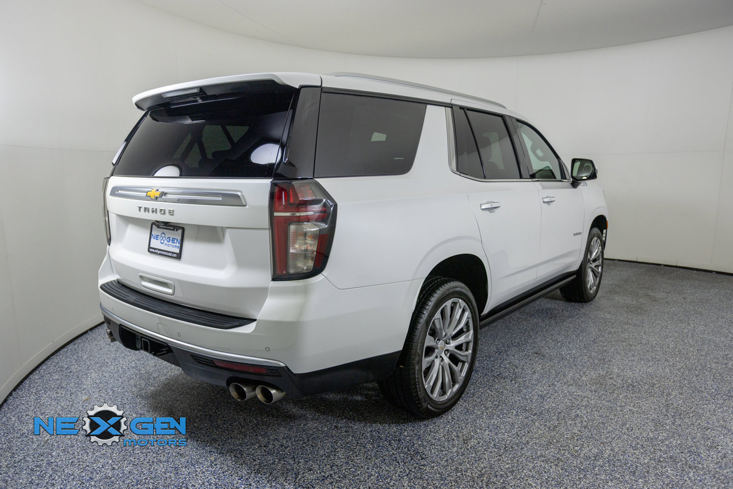 Used 2023 Chevrolet Tahoe High Country AWD/4WD image 8