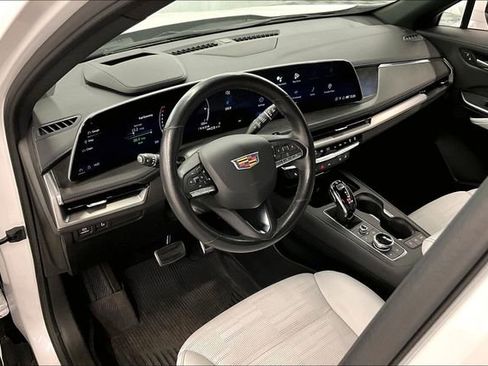 Used 2024 Cadillac XT4 Sport AWD/4WD image 16