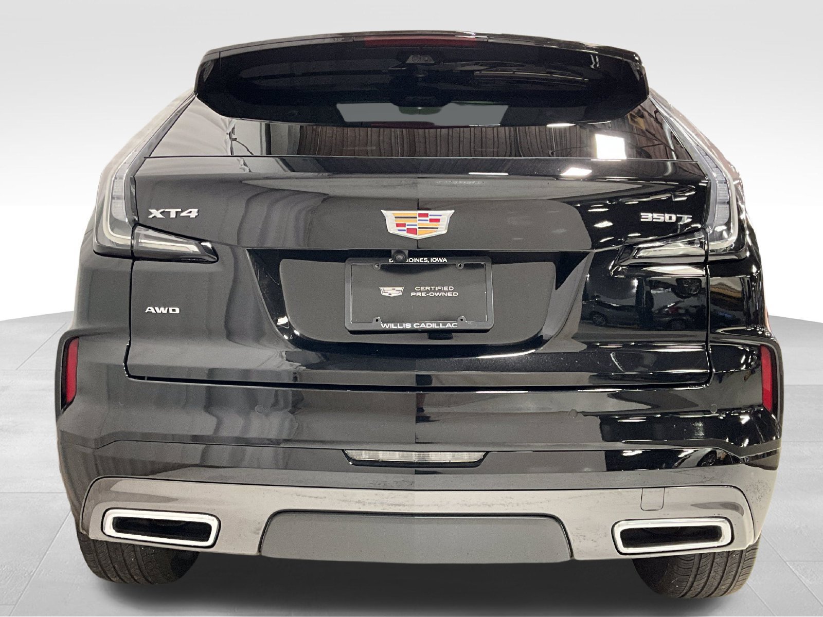 Used 2025 Cadillac XT4 Sport AWD/4WD image 5