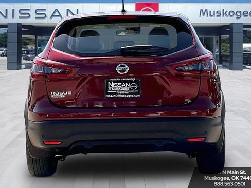 Used 2022 Nissan Rogue Sport S FWD image 6
