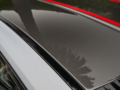 Used 2023 BMW M4 CSL image 9