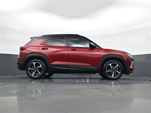 Certified 2023 Chevrolet TrailBlazer RS w/ Sun and Liftgate Package image 24