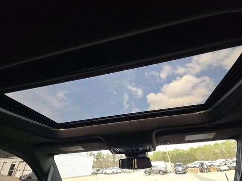 Used 2024 GMC Sierra 1500 AT4 w/ AT4 Preferred Package image 45