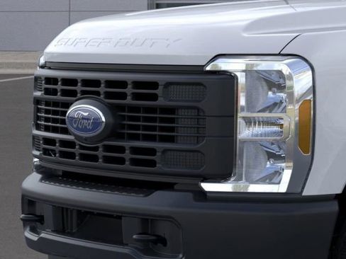 New 2026 Ford F250 XL w/ 360-Degree Camera Package image 17