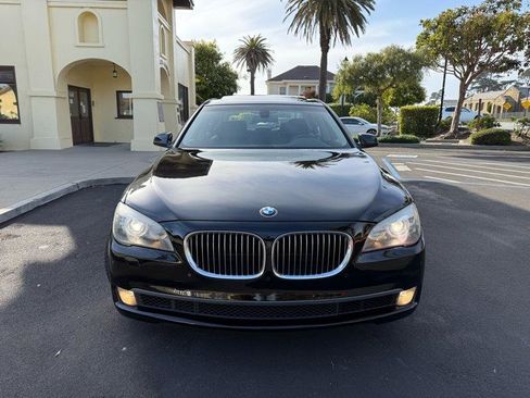 Used 2009 BMW 750i RWD image 15