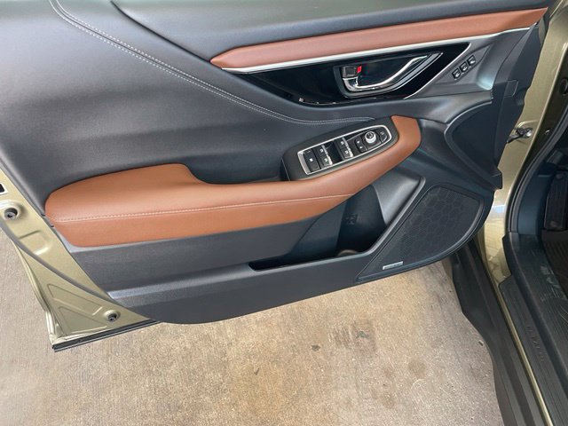 Used 2022 Subaru Outback Touring w/ Popular Package #2 AWD/4WD image 27