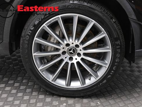Used 2022 Mercedes-Benz GLC 300 4MATIC w/ AMG Line image 31