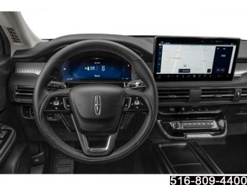 Used 2023 Lincoln Corsair AWD w/ Equipment Group 101A image 8