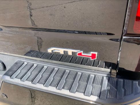 Certified 2023 GMC Sierra 1500 AT4 w/ Technology Package image 10