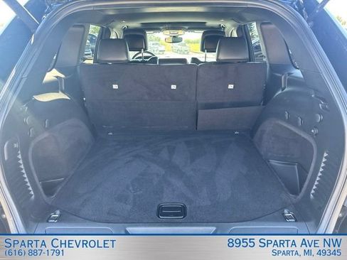 Used 2019 Jeep Grand Cherokee Altitude AWD/4WD image 30