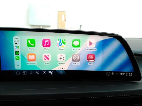 Used 2024 Cadillac XT4 Premium Luxury FWD image 9