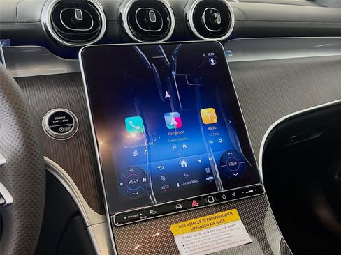 Certified 2025 Mercedes-Benz GLC 300 4MATIC image 10