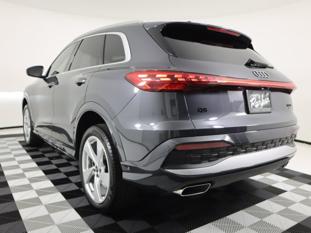 Certified 2025 Audi Q5 Premium w/ Premium Plus AWD/4WD image 3