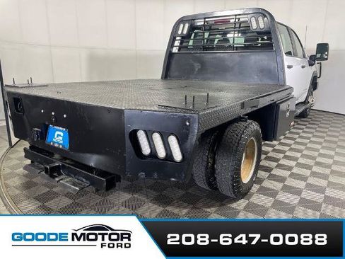 Used 2021 GMC Sierra 3500 4x4 Crew Cab w/ Fleet Convenience Package image 8