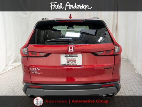 Used 2025 Honda CR-V Sport image 4