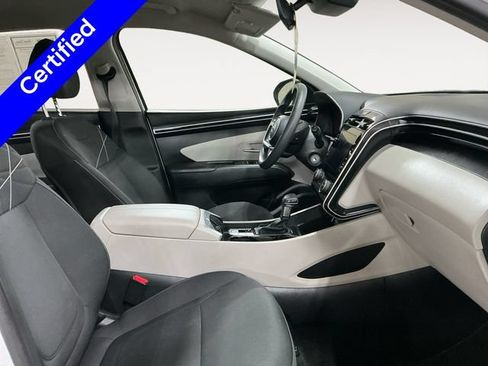 Used 2023 Hyundai Tucson SE AWD/4WD image 16