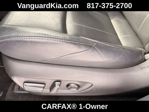 Used 2023 Toyota Venza LE image 15