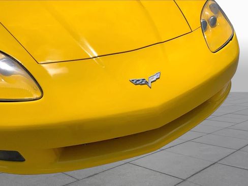 Used 2006 Chevrolet Corvette Coupe RWD image 23