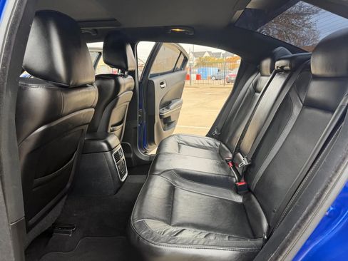 Used 2021 Dodge Charger SXT w/ Leather Interior Group image 6