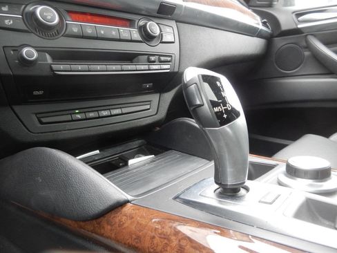 Used 2009 BMW X6 xDrive35i image 41