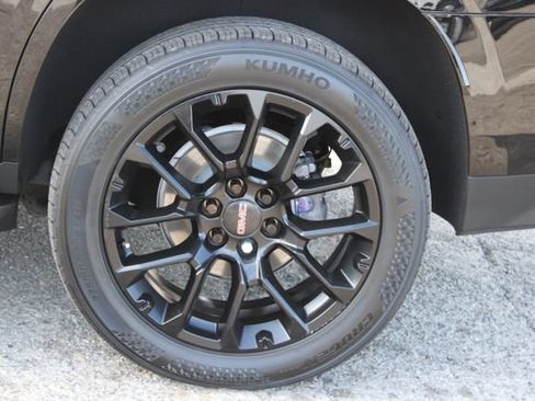 Used 2022 GMC Yukon Denali AWD/4WD image 8