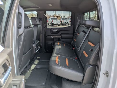 Used 2022 GMC Sierra 1500 AT4 w/ AT4 Premium Package image 30