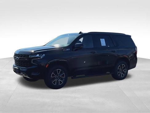 Used 2023 Chevrolet Tahoe Z71 w/ Luxury Package AWD/4WD image 4
