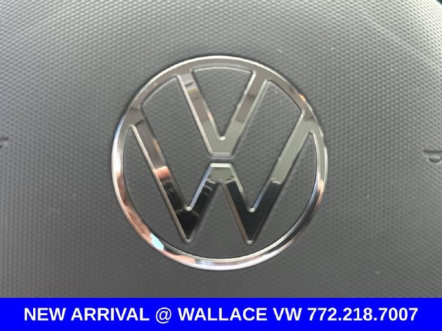 Certified 2024 Volkswagen Jetta SE w/ Panoramic Sunroof Package FWD image 24