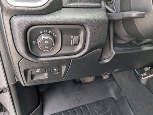 Used 2021 RAM 1500 Big Horn AWD/4WD image 22