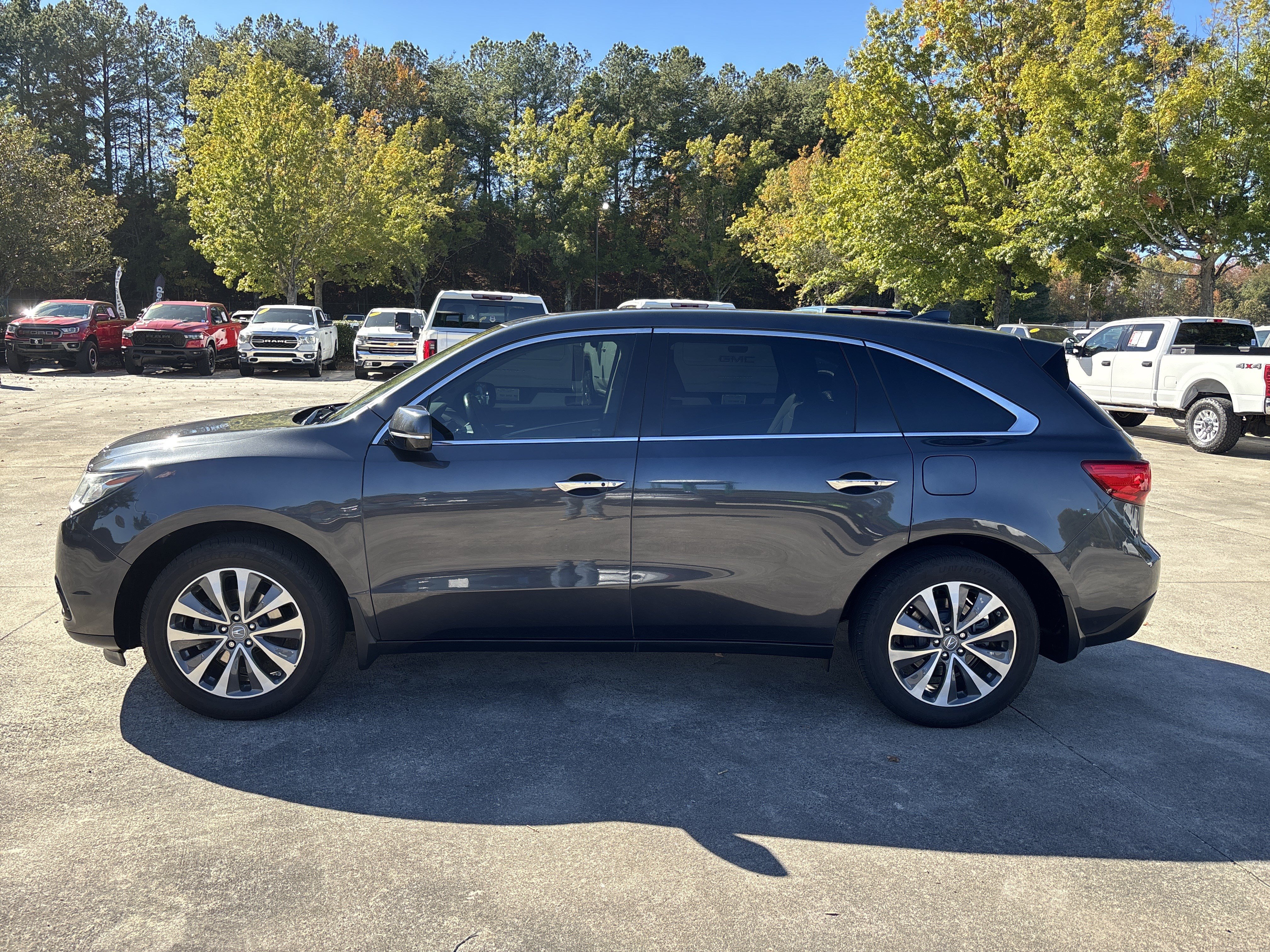 Used 2016 Acura MDX w/ Technology Package AWD/4WD image 4