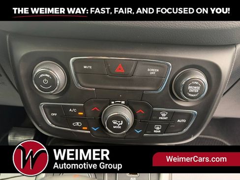 Used 2021 Jeep Compass Latitude w/ Sun and Sound Group AWD/4WD image 29