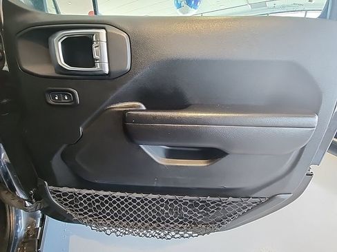 Used 2021 Jeep Wrangler Unlimited Sport image 25