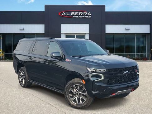 Used 2024 Chevrolet Suburban Z71 w/ Luxury Package AWD/4WD image 1