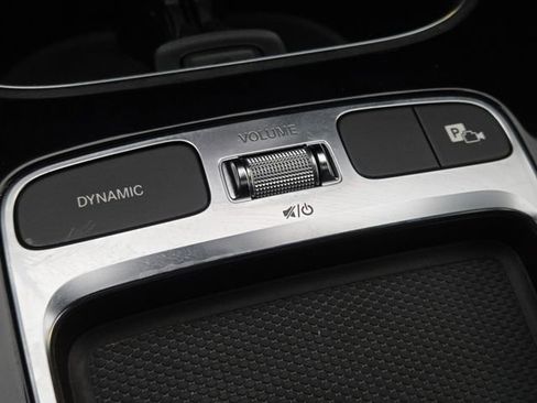 Used 2025 Mercedes-Benz CLA 250 4MATIC image 7