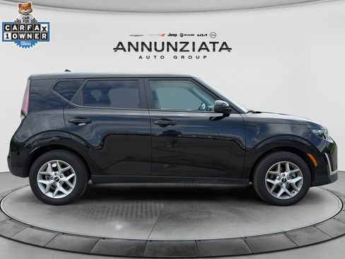 Certified 2025 Kia Soul LX w/ LX Technology Package FWD image 6