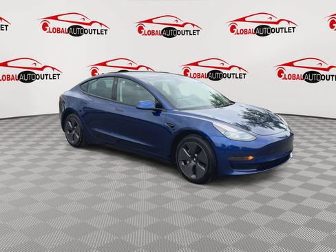 Used 2023 Tesla Model 3 Standard Range RWD image 2