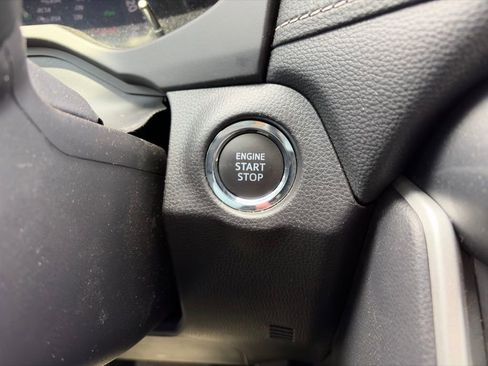 Used 2025 Toyota RAV4 XLE image 22