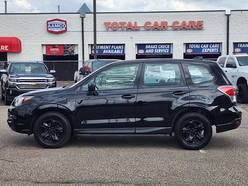 Used 2018 Subaru Forester 2.5i AWD/4WD image 3