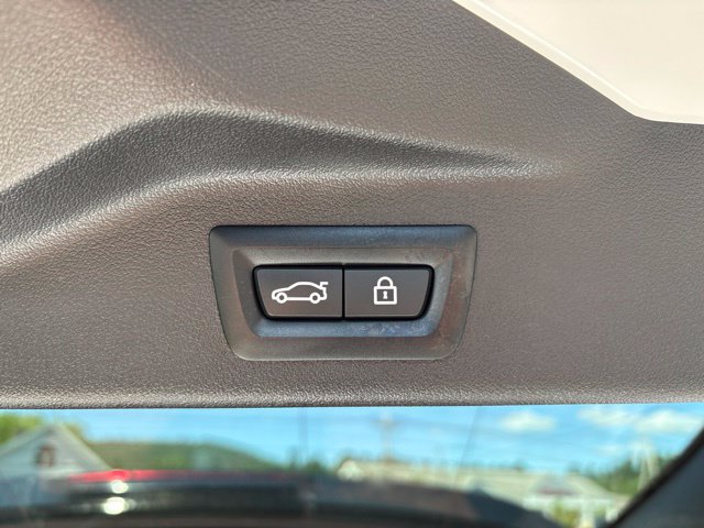 Used 2022 BMW X7 M50i w/ Cold Weather Package AWD/4WD image 6