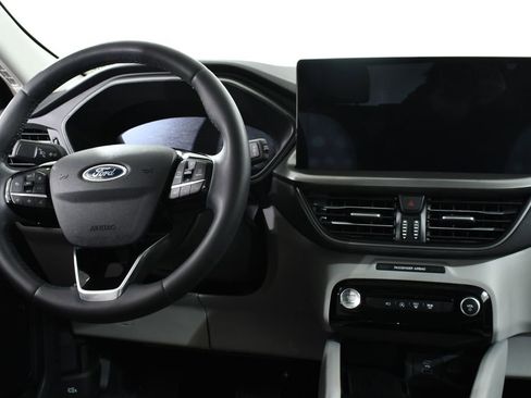 Used 2023 Ford Escape Active w/ Tech Pack #2 image 8