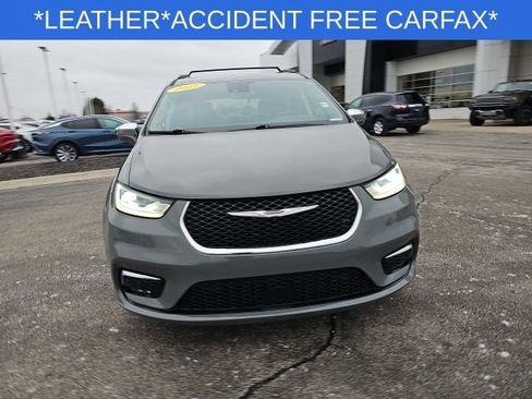 Used 2022 Chrysler Pacifica Limited image 5